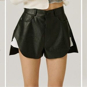 NWT! Storets Lola Overlay Pleather Shorts - S/M